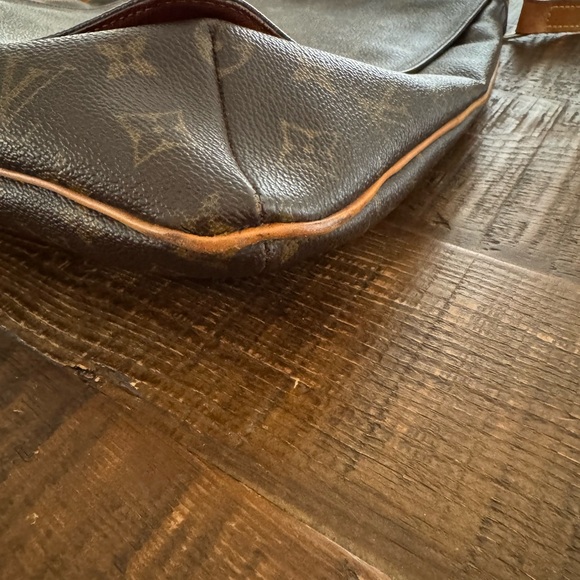 Louis Vuitton Musette Salsa GM - Picture 6 of 13